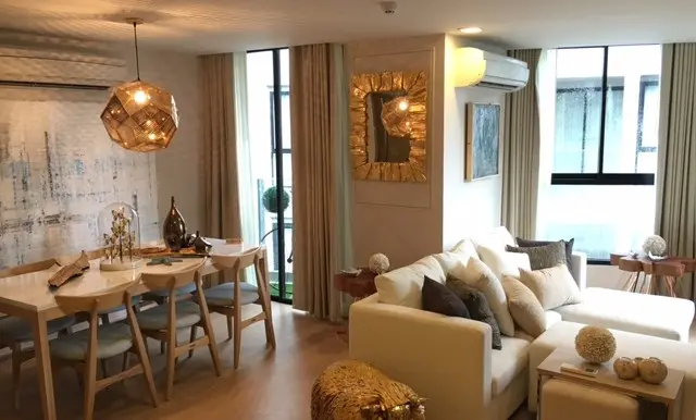 3 BR Apartment Living 6