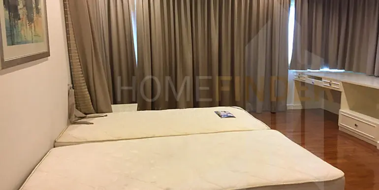 Sathorn Garden 200Sqm 3 bed 3 bath 100,000 (6)
