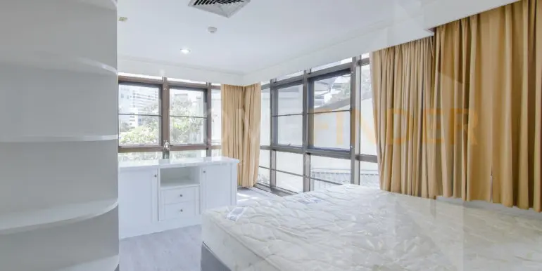 Waterford dimond thonglor 5 3b 113.61s 35k (7)