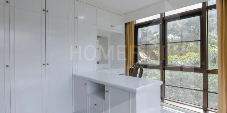 Waterford dimond thonglor 5 3b 113.61s 35k (8)