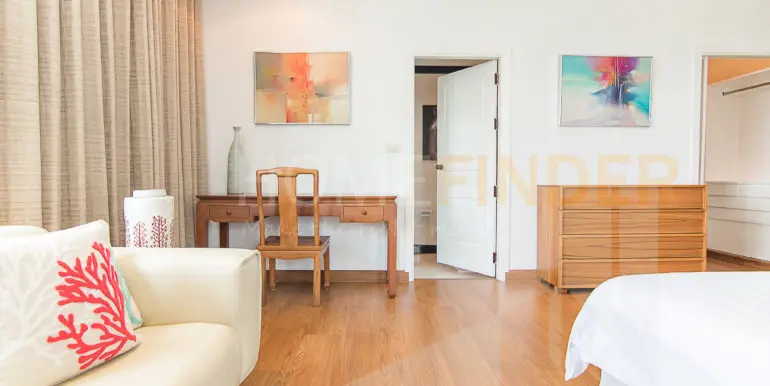 Baan Ananda 450 Sqm. 4 bed 4 bath 350K 72Mb (32)