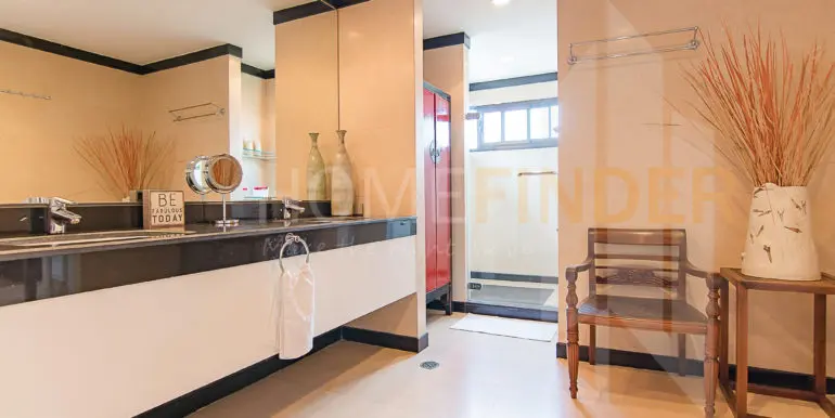 Baan Ananda 450 Sqm. 4 bed 4 bath 350K 72Mb (37)