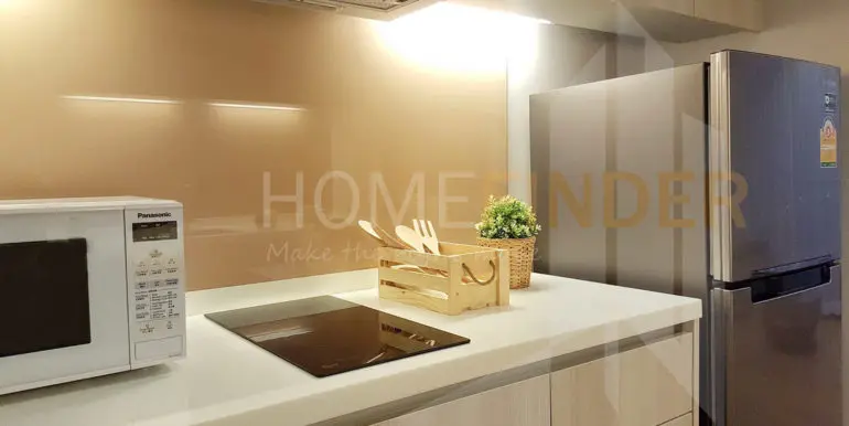 9.KITCHEN