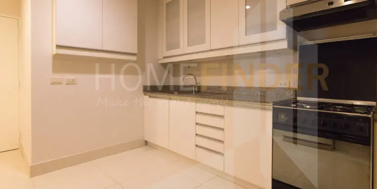 Bann Yen Arkard Condominium (3bed 228sq.m. 65k)-11
