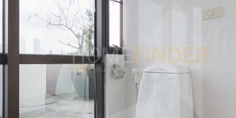 Bann Yen Arkard Condominium (3bed 228sq.m. 65k)-16