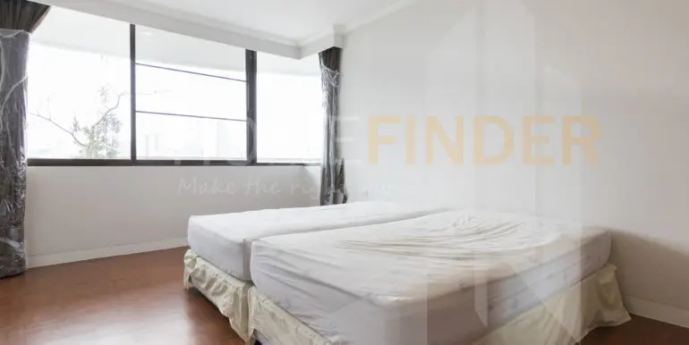 Bann Yen Arkard Condominium (3bed 228sq.m. 65k)-4