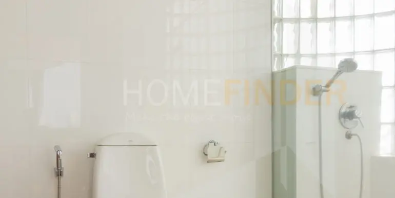Bann Yen Arkard Condominium (3bed 228sq.m. 65k)-9