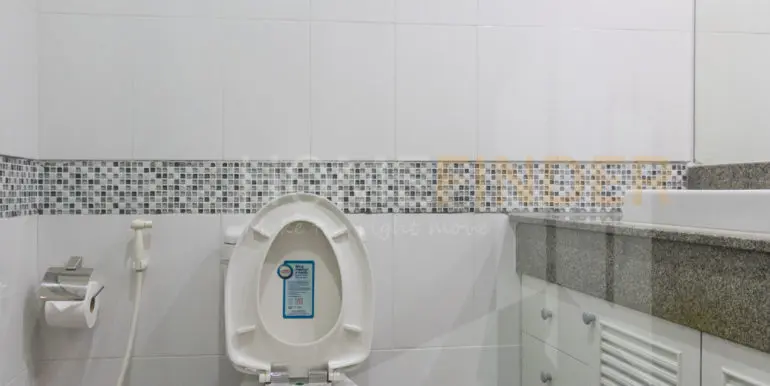 Bann Yen Arkard Condominium (3bed 245sq.m. 95k)-12