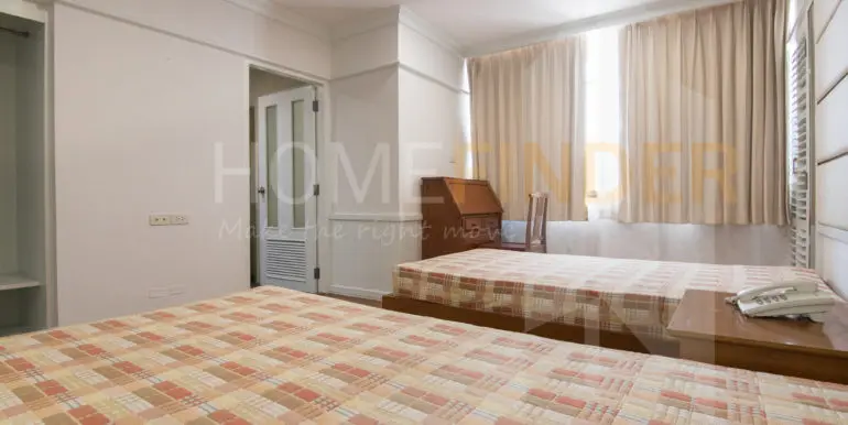 Bann Yen Arkard Condominium (3bed 245sq.m. 95k)-6