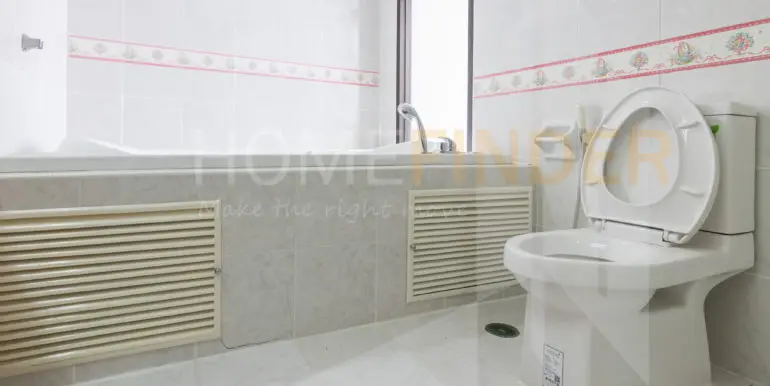 Bann Yen Arkard Condominium (4bed 483sq.m. 150k)-13
