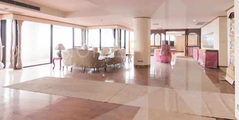 Bann Yen Arkard Condominium (4bed 483sq.m. 150k)-7
