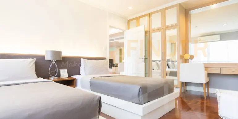 Ploenruedee Residence (2Bed 136sqm 75k)-9