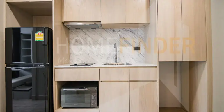 Silver Thonglor Aparments (Studio 33.25sqm 36k)-3