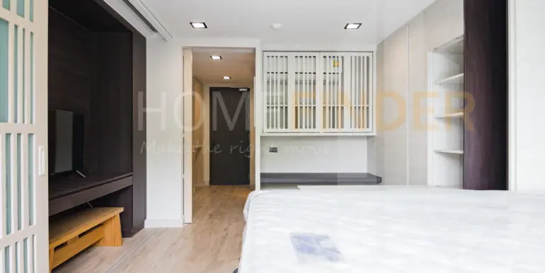 Silver Thonglor Aparments (Studio 33.25sqm 36k)-8