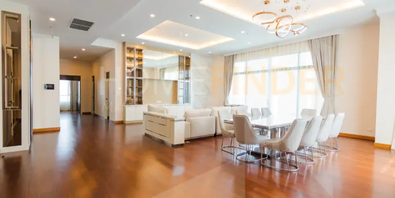 Supalai Sathorn Suanplu (4bed 265.92sqm 200k)