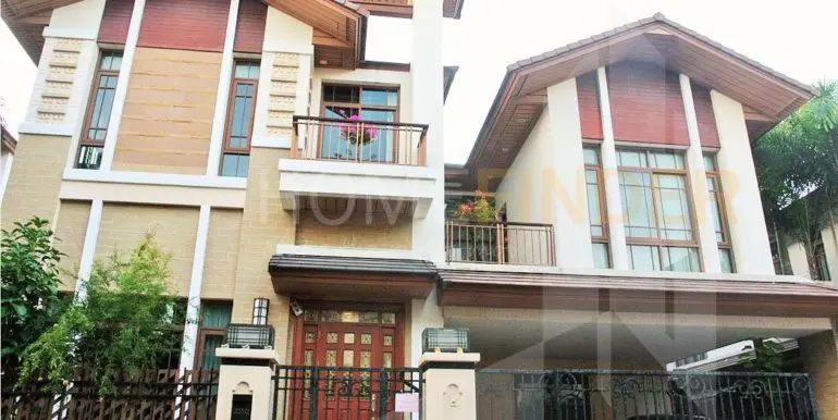 02Baan Sansiri Sukhumvit 67 4 ห้องนอน 5 ห้องน้ำ พื้นที่ 85 ตร.ว. 400 ตร.ม01