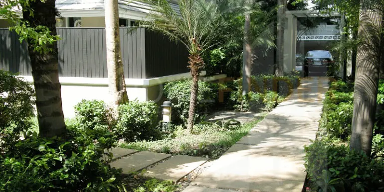 DSCN1033