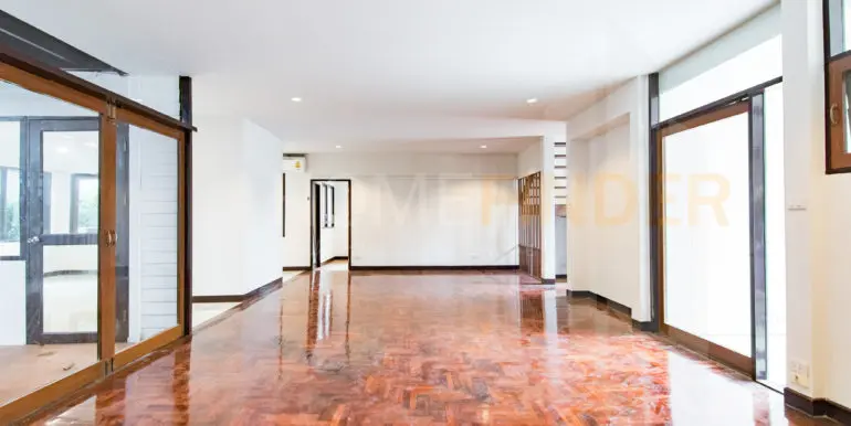 House Thonglor 1 (4bed 500sqm 140k)-27