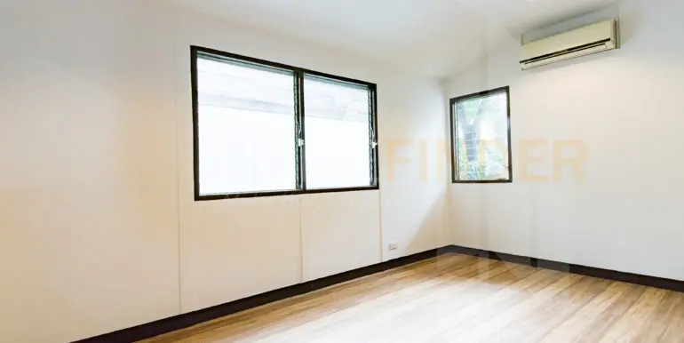 House Thonglor 1 (4bed 500sqm 140k)-28