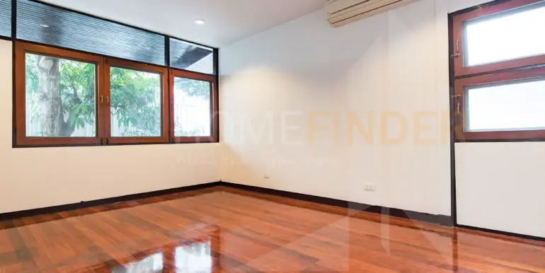 House Thonglor 1 (4bed 500sqm 140k)-37