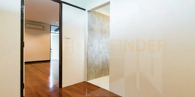House Thonglor 1 (4bed 500sqm 140k)-46
