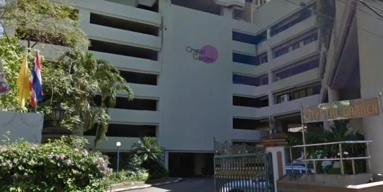 crystal-garden-condo-bangkok-5a03fcbda12eda47d3002261_full