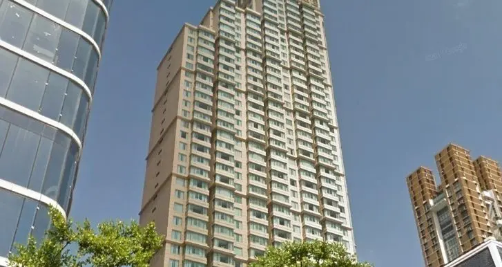 grande-centre-point-ratchadamri-condo-pathum-wan-5a7a8433a12eda0d20003ce8_full