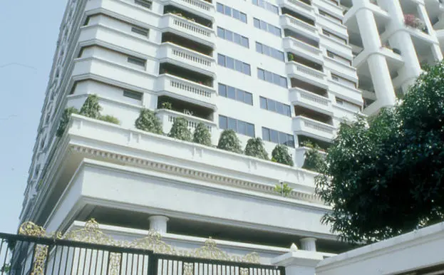 sethiwan-palace-sukhumvit-4-condo-khlong-toei-5a7bd481a12eda0d2000502e_full