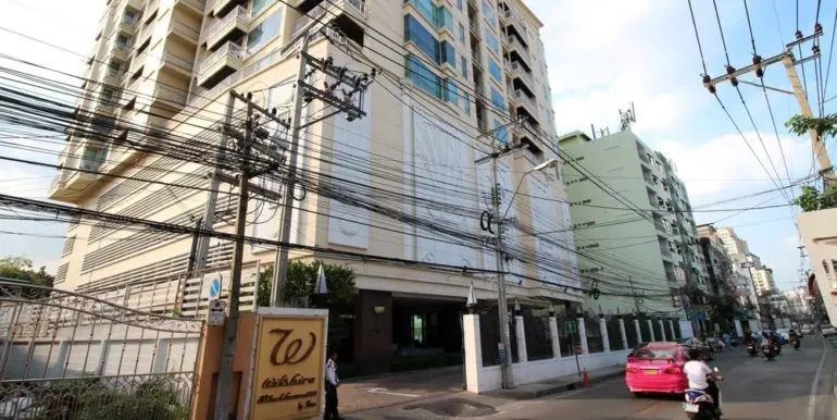 wilshire-condo-bangkok-5a05419ba12eda3de3000157_full
