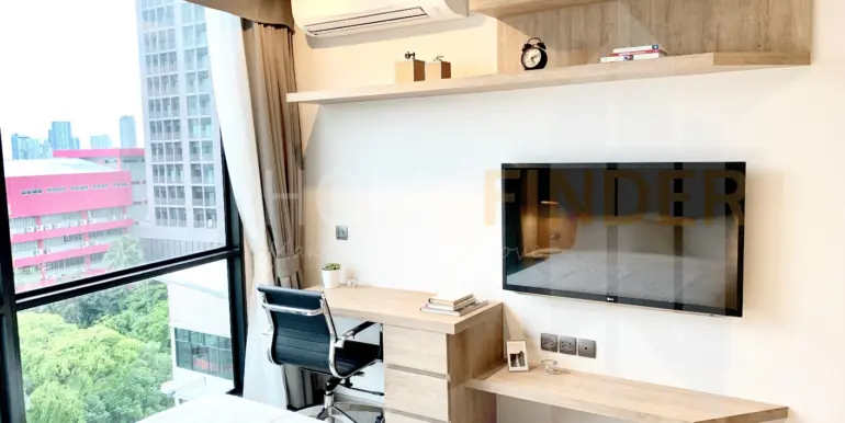 17_2nd Bedroom_3