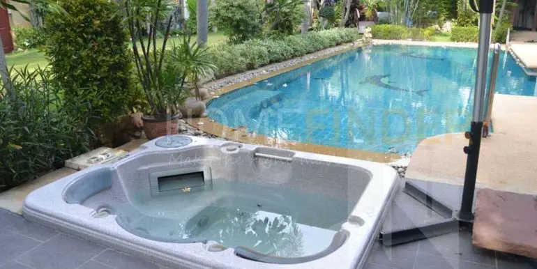 estate of Jomtien Park Villas 836sqm 5bed 6bath1
