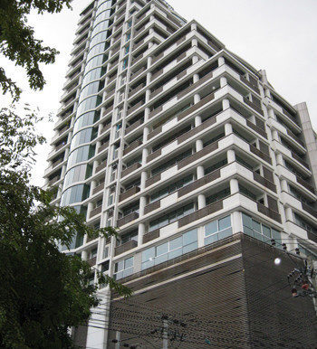 le-monaco-residence-ari-condo-bangkok-5a040d6ba12eda11b2000006_full