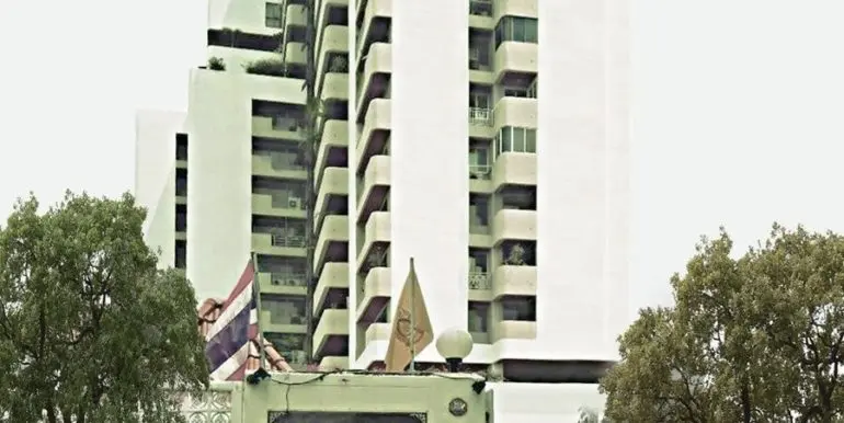 phatsana-garden-condo-bangkok-577b2ed36d275e32710000a2_full