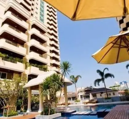 piyathip-place-condo-bangkok-56822f566d275e31df00016f_full