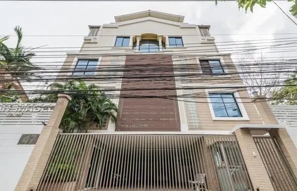 the-boonareya-court-condo-phaya-thai-5a93a5caa12eda1625003a5e_full