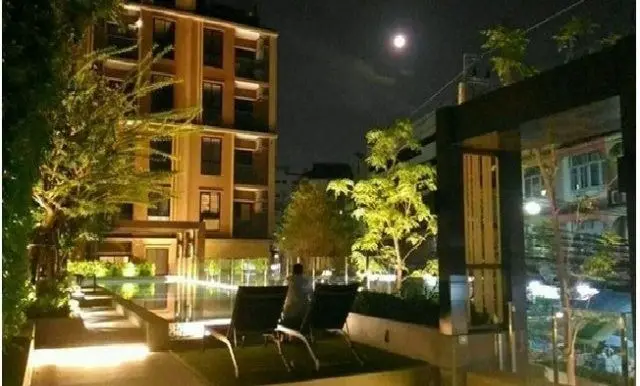 the-tree-onnut-station-condo-phra-khanong-5af94977a12eda2ace008f3f_full