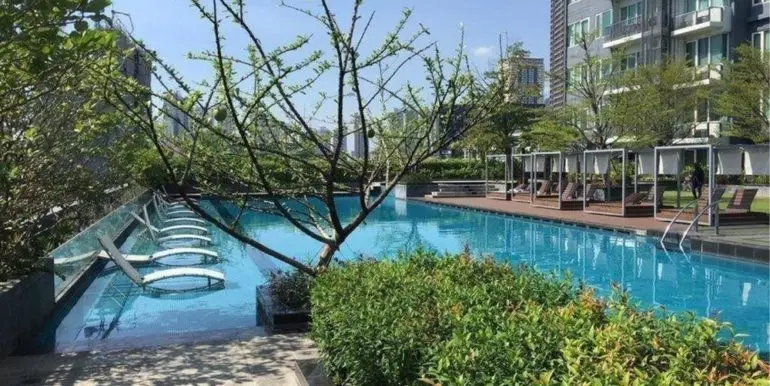 siri-at-sukhumvit-condo-khlong-toei-5ce37203a12eda617b00688f_full
