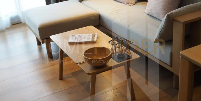 04-5+Living+Prop+7+(Large)
