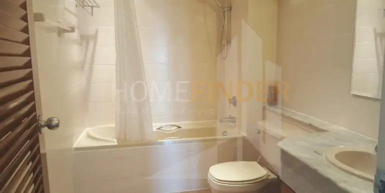 06 Big bathrooms