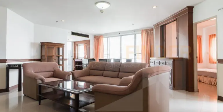 P.W.T.Mansion (2+1b 165sqm 50k)