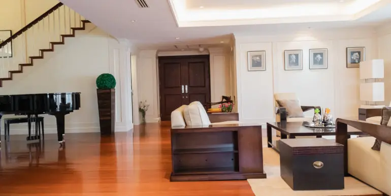 Las Colinas (4b 700sqm 350k)-14