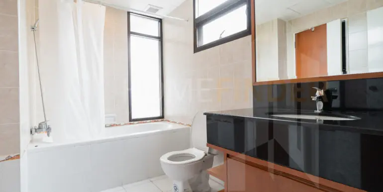 Neo Aree Sukhumvit 26 (3b 250sqm 55k)-20