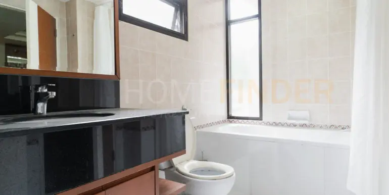Neo Aree Sukhumvit 26 (3b 250sqm 55k)-22