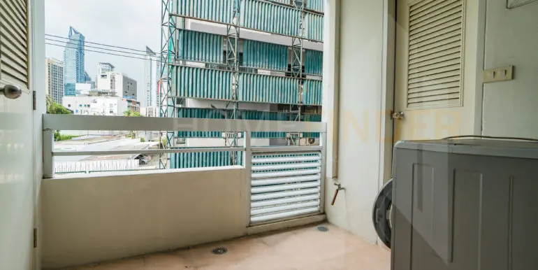 Neo Aree Sukhumvit 26 (3b 250sqm 55k)-24