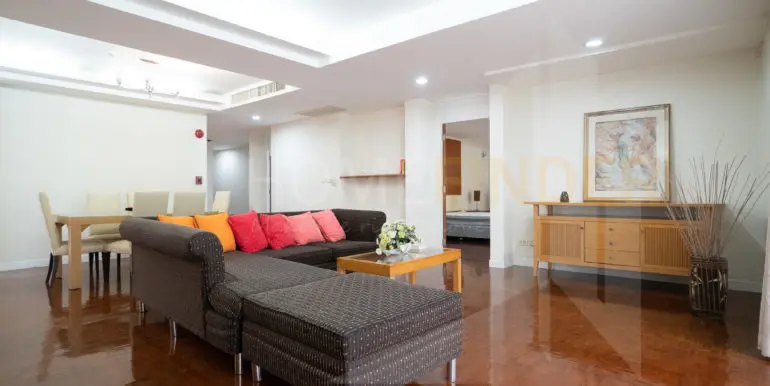 Neo Aree Sukhumvit 26 (3b 250sqm 55k)-4