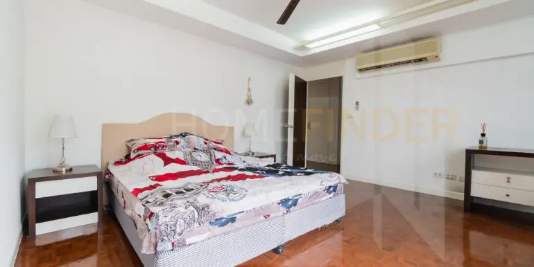 Neo Aree Sukhumvit 26 (3b 250sqm 65k)-14