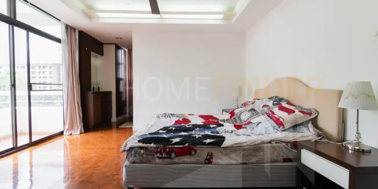Neo Aree Sukhumvit 26 (3b 250sqm 65k)-15