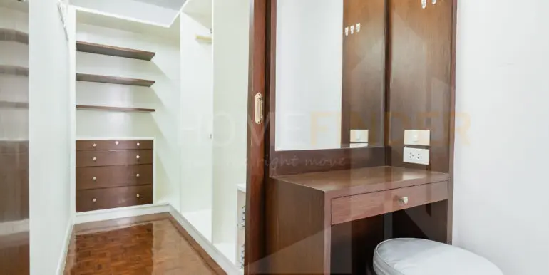 Neo Aree Sukhumvit 26 (3b 250sqm 65k)-22