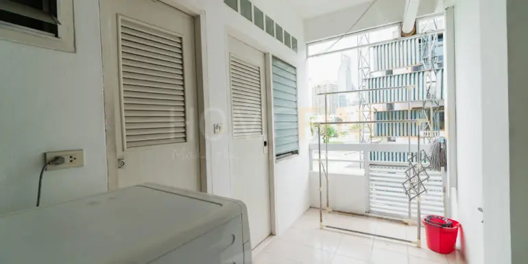 Neo Aree Sukhumvit 26 (3b 250sqm 65k)-29