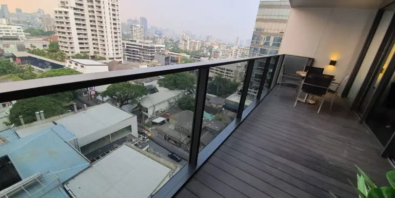 Tela Thonglor 201.5 Sqm. 2+1b 3b 72 Mb (12)